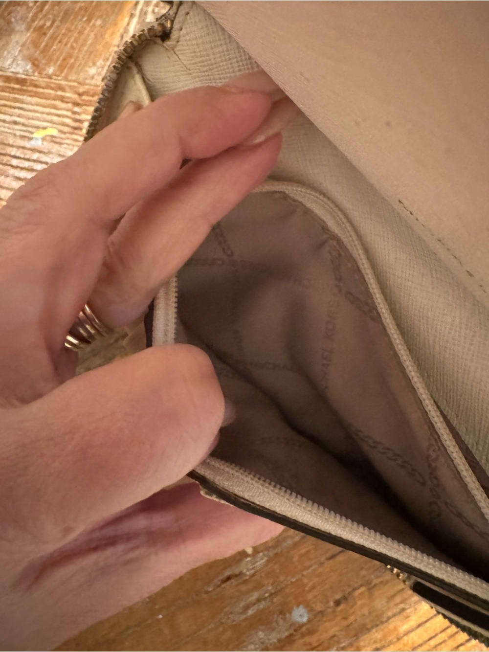 Michael Kors Logo Tote with Matching Wallet - Picture 11 of 16